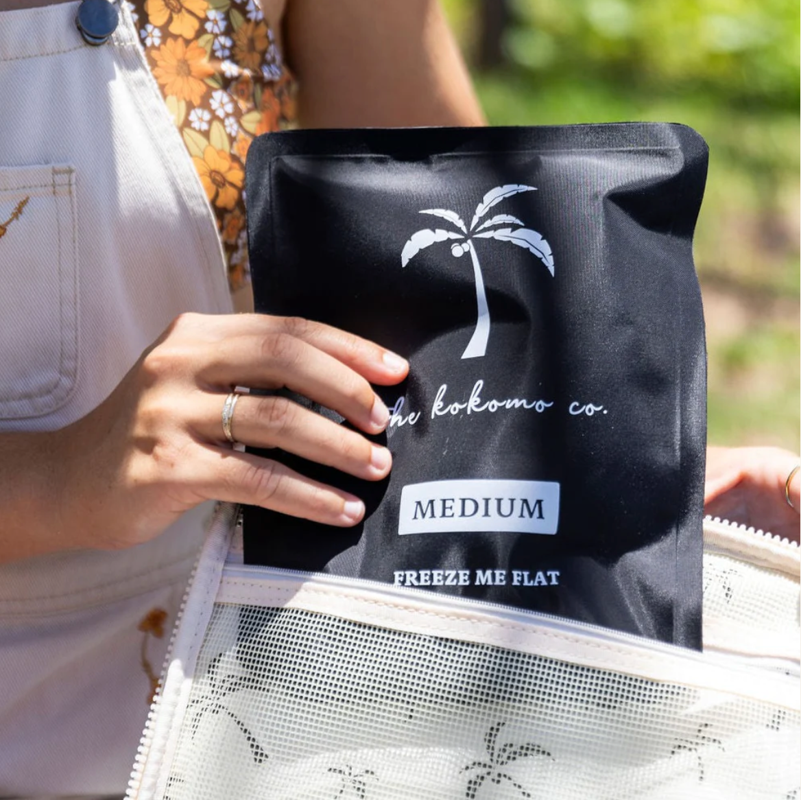 The Kokomo Co Lunch Bag - Gecko Invasion Navy